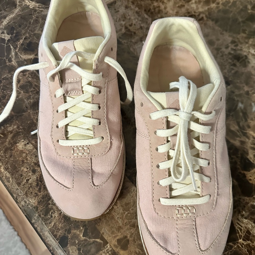 Sperry Women's Light Pink Sneakers